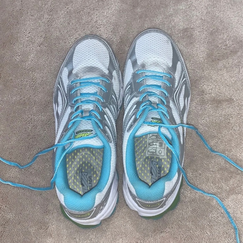 women sneakers